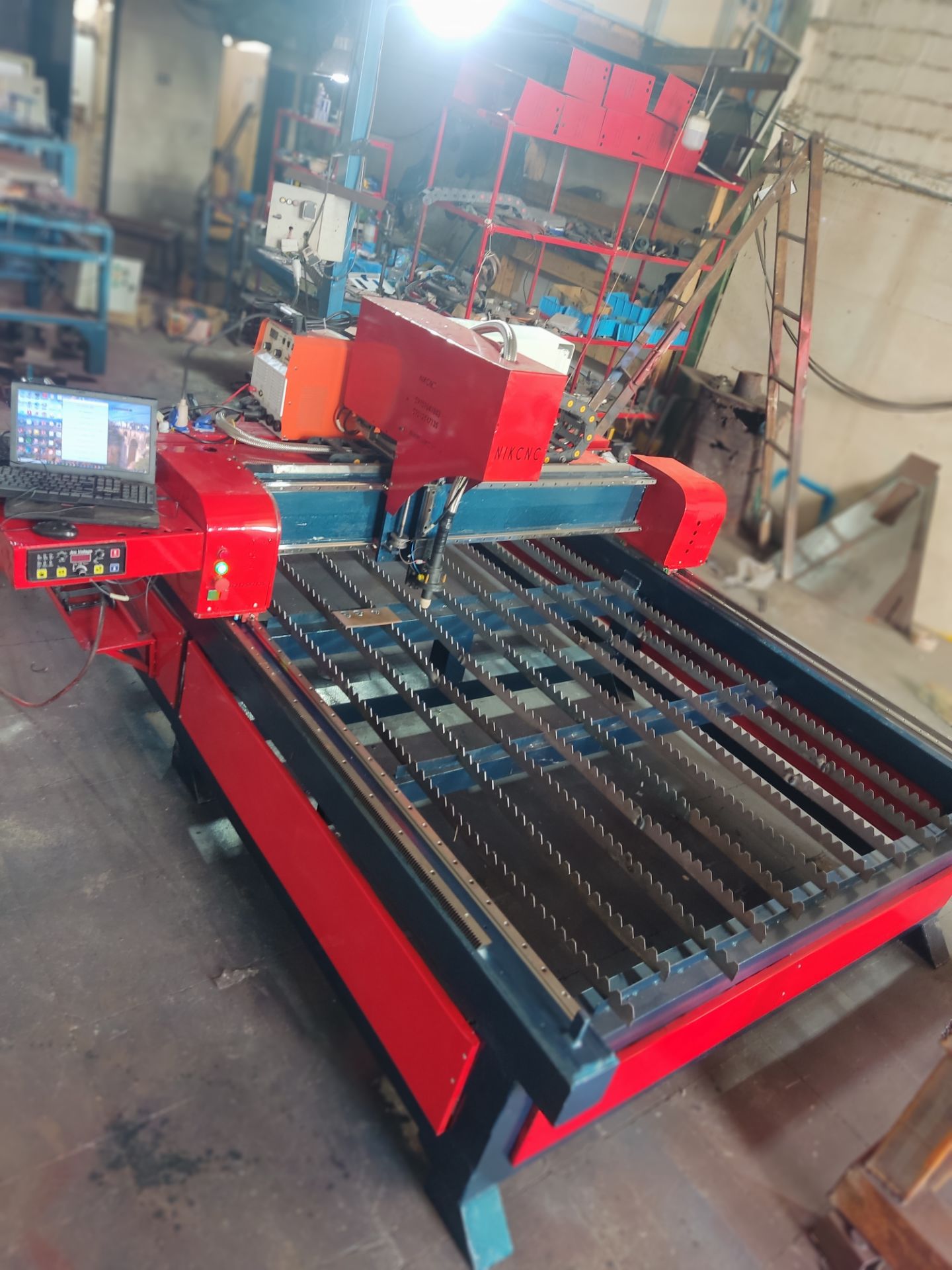 دستگاه cnc پلاسما و هپا گاز سایز دو متر در شش متر دارای هوا برش Plasma cnc